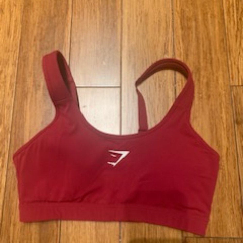 Red Scoop Neck Gymshark Sports bra- Size small